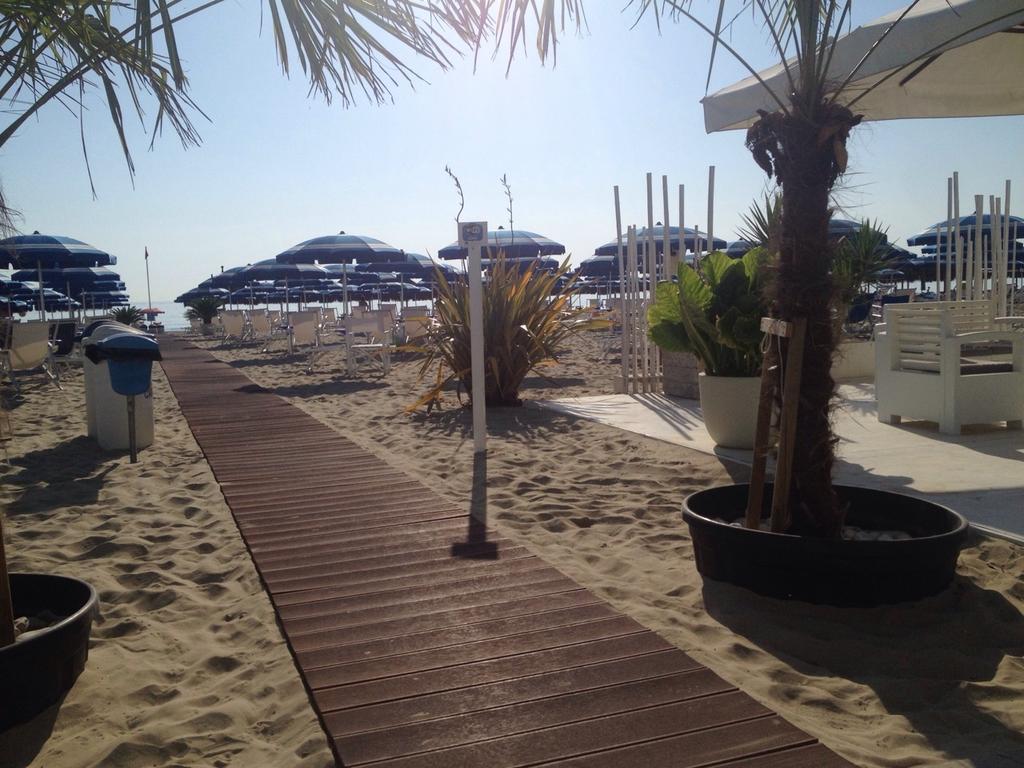 Residence Blumarine Giulianova Exterior foto