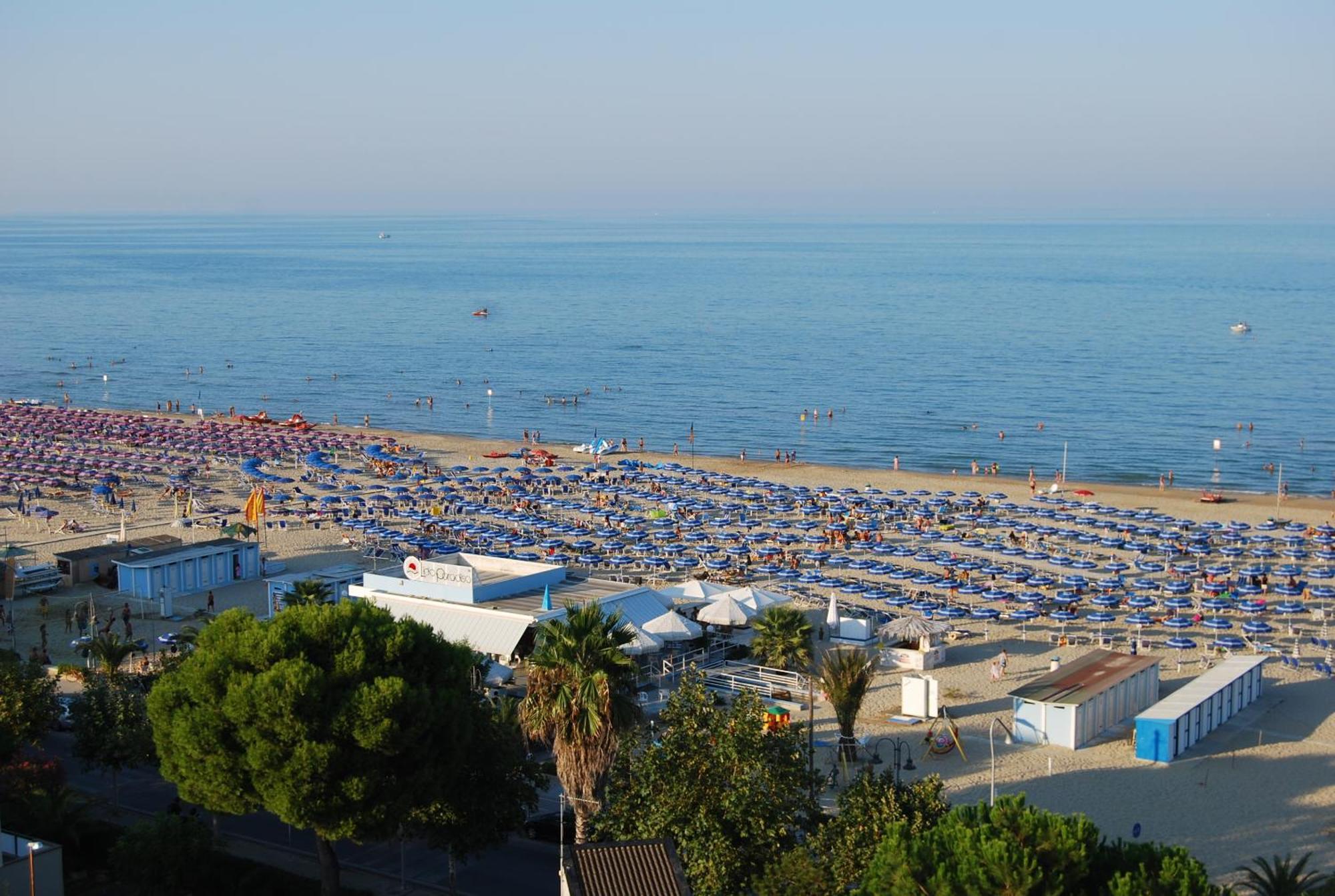 Residence Blumarine Giulianova Exterior foto